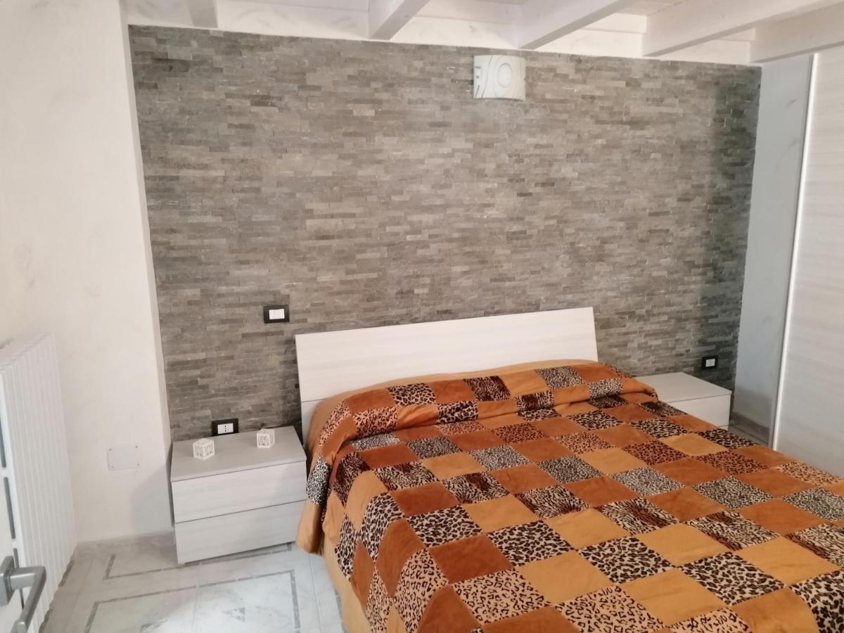 Centro Storico Mare Fuori Villa Brindisi Exteriör bild